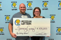 이게 실화? ‘챗GPT’ 시키는대로 했더니 1억4000만원 복권 당첨된 남성 ‘얼떨떨’