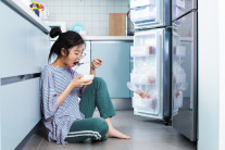 “나만 그런 줄 알았더니” 스트레스 많은 사람…냉장고 자주 연다