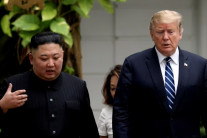 미국 “트럼프, 순방중 김정은 만날 일정 없어…변동있을수도”