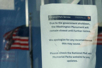 셧다운 첫날 “워싱턴기념탑 문 닫았다”…자유여신상 불 꺼질수도