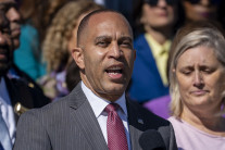 “연방정부 셧다운, 벌써 15일 넘겼다” 10번째 임시예산 표결, 결과는?