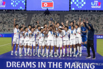 북한 여자축구, U-17 월드컵 결승서 네덜란드 3-0 꺾고 우승