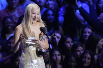 로제·‘케데헌’, K-팝 최초 그래미 본상 후보 “외면받던 K-팝의 승리”