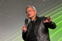 “중국, AI경쟁서 미국 제친다” 젠슨황 무서운 경고 나왔다