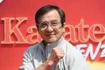 트럼프 압박에 결국…71세 성룡, 액션영화 ‘러시아워4’로 돌아온다