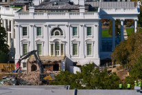 “백악관 연회장 더크게” vs “본관보다 크면 안돼” 설계자도 반대하는 트럼프 연회장 신축