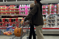 미국 11월 소비자물가 전년대비 2.7%↑…전문가 예상치 밑돌아