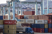 올해 세계 무역 사상 첫 35조달러 돌파 전망…UN “동아시아서 중국·한국 두드러져”