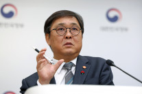 문체부 장관 “5만석 돔구장 건립…중예산 영화에 200억 지원”