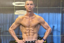 하루 5번 자는 40세 호날두…체지방률 7% ‘상상 초월’ 루틴