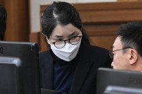 ‘징역 15년 구형’ 김건희 “억울한 점 많다” vs 특검 “법 위에 있었다”[세상&]