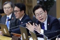 李대통령 “청년 소외감 커…탈모·비만 건보 적용 검토 해달라”