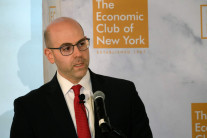 연준 내부서 “금리 너무 높다” 공개 반기…“연내 1%P 인하 필요”