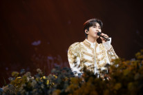 ‘히어로’는 영원하다…‘케데헌’, 스키즈, 우즈 강세에도 정상 지켰다