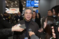 장재훈 부회장 “AI 전환 속도 낼 것…로봇, 공장서 검증해 산업 전반 확장”[CES 2026]