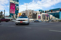 “핸들은 장식일 뿐”…모셔널 무인택시, 운전자 개입 없이 라스베이거스 도심 완벽히 누볐다  [CES 2026]