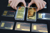 모두가 안심할 때 금은 움직였다…5000달러 금값은 ‘충격대비’ 신호?[디브리핑]