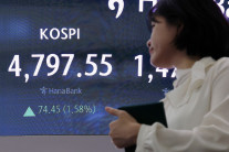 “이젠 무서울 정도” 삼성전자 또 최고치 갈아치웠다…코스피도 4800 코앞 [투자360]