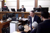 유죄, 유죄, 또 유죄…尹 ‘방어 논리’ 하나하나 깨졌다 [세상&]