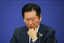 선거 앞 정치권 합종연횡 꿈틀…여당 “당원주권 역행” 반발도 [이런정치]