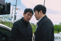 멜로로 말랑해진 가슴, 이젠 바짝 긴장할 때…스릴러가 온다