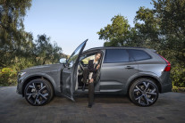 볼보, K팝 첫 그래미 ‘케데헌’ 이재와 협업 신곡 공개