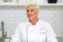 유명 셰프 앤 버렐, 자택서 숨진 채 발견…사인은 ‘급성 약물중독’