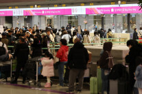 북새통 공항, 설연휴 120만명이 떠난다 [세상&]