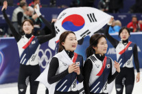 최민정-심석희, 앙숙관계 털고 한마음 금메달[2026 동계올림픽]