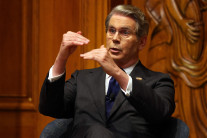 미국 “결국 기존과 동일한 수준될 것”…‘관세위법’ 후폭풍 차단 [관세 카오스]