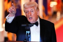 트럼프 마이웨이에 ‘관세 카오스’