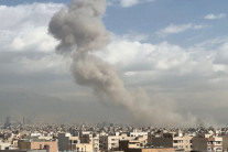 이스라엘 “이란에 예방적 공격”…수도 테헤란에 미사일 폭격