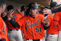 이정후, MLB 시범경기서 첫 홈런…김혜성 1안타 1타점