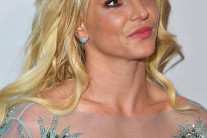 브리트니 스피어스, 음주운전 단속에 걸려