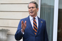 ‘유가 비상’ 미국, 이란원유 제재유예·비축유 추가방출 검토