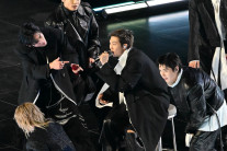 BTS 불러놓고 “북한에서 왔냐”…미 ‘투나잇쇼’ 인종차별 논란에 결국 사과