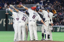 WBC 한국, 체코에 11-4 승…17년 만에 1차전 이겼다