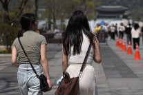 “퇴근길 나만 땀 흠뻑?”…최고 30도 육박 ‘돌연’ 초여름, 설마 내일도?
