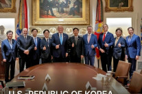 미 관리 “몇 주 내 한국 대미투자 프로젝트 발표”