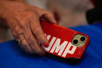 “상·하원 다 패배할 것”…미 공화, 전쟁·물가에 ‘중간선거 위기감’