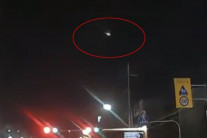 “한국에서 밤하늘 미확인 물체 추락”…불타는 타원형 물체, 정체는