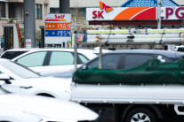 고유가 피해, 정부가 지원금으로 보상…1인당 최대 60만원