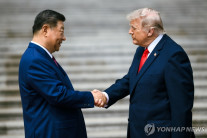 중국 “미국과 각자 주목하는 제품 관세 인하 합의”