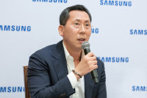 삼성 TV 수장 전격 교체…‘노조 발목’ 경고