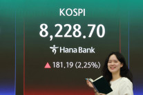 멈출 줄 모르는 코스피, 8200선 마감…SK하이닉스 시총 1조달러 돌파 [투자360]