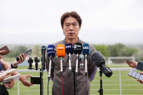 월드컵 직전 협회장 사의에…홍명보 “굉장히 당황…역할 다할 것”