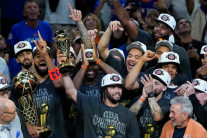 뉴욕 닉스, 53년 만에 NBA 우승…통산 세 번째