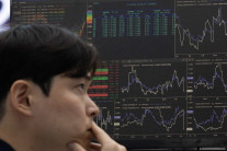 8000 깨진 코스피, 서킷브레이커·사이드카 동시 발동…‘검은 월요일’ 덮쳤다 [투자360]