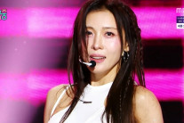 “아이돌 같네” 하지원 ‘홈런’ 무대 터졌다…“본업도 최선”