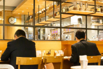 “1인가구 늘자 아침도 밖에서 먹는다”…일본,3년새 조식시장 30% 커졌다